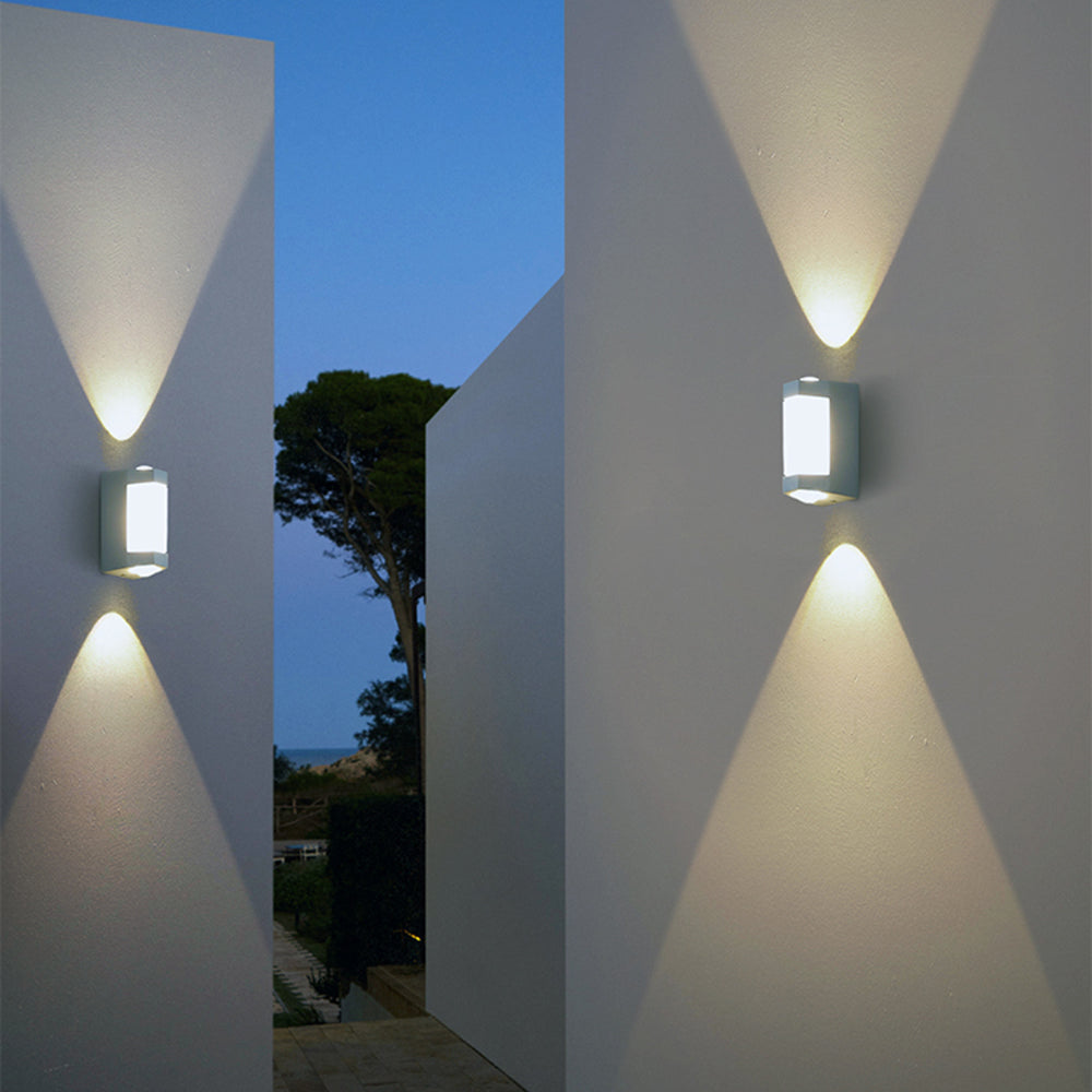 Lampa ścienna Alvoren Nordycka Zewnętrzna Góra-Dół Biała/Czarna