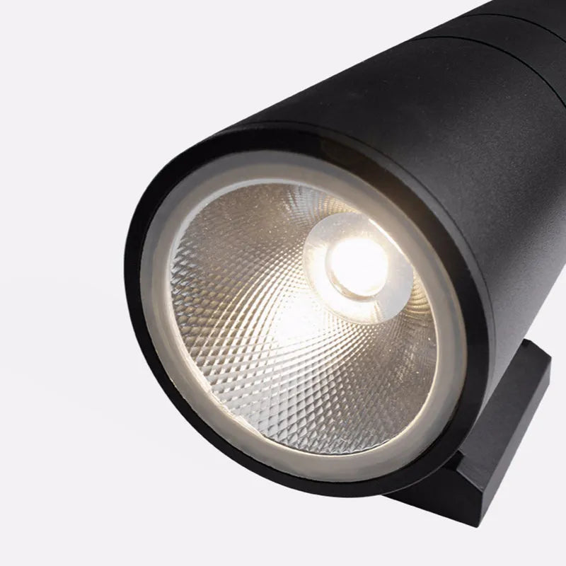Lampa ścienna Kirema minimalistyczna, dwugłowicowa, zewnętrzna