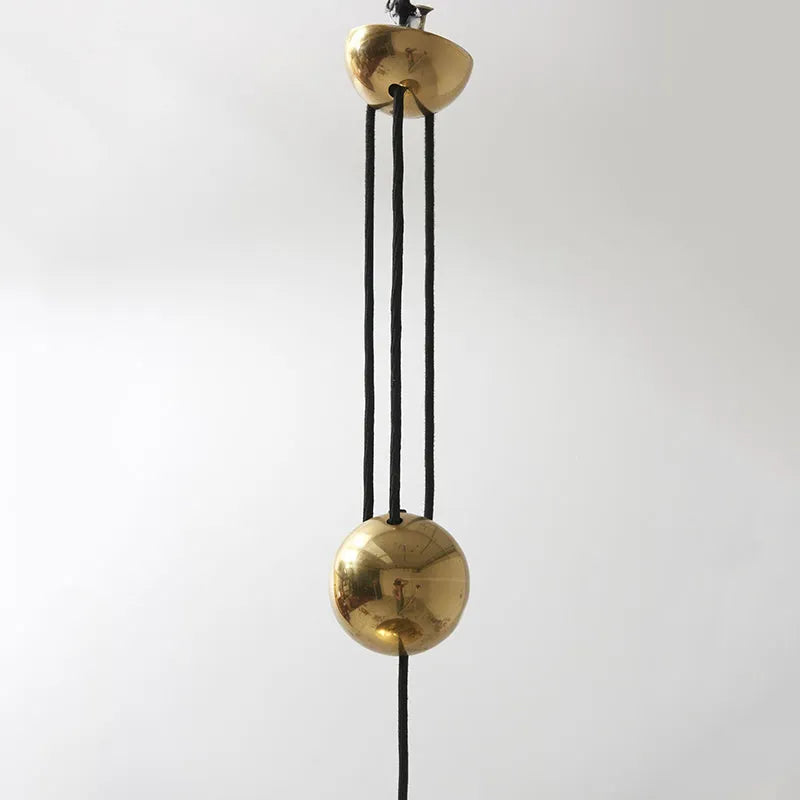 Minimalistyczna lampa wisząca Kiren, złota