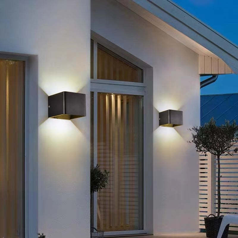 Eronil Nowoczesna Regulowana Kwadratowa Zewnętrzna Lampa Ścienna LED