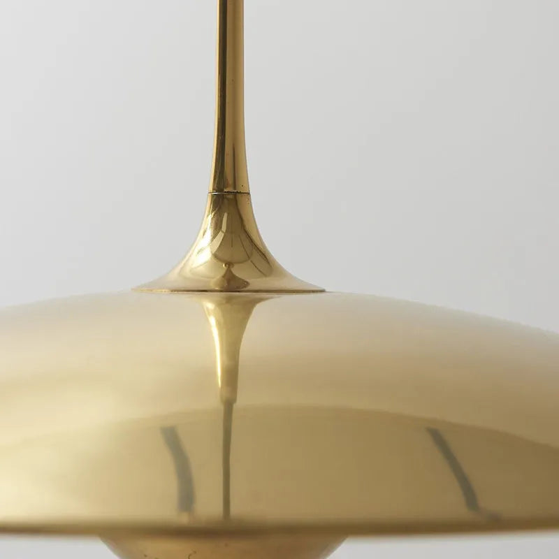 Minimalistyczna lampa wisząca Kiren, złota