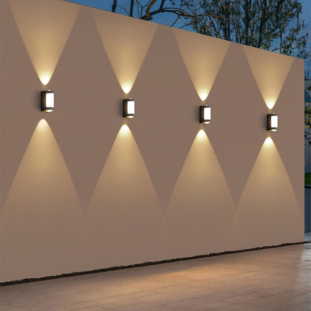 Lampa ścienna Alvoren Nordycka Zewnętrzna Góra-Dół Biała/Czarna
