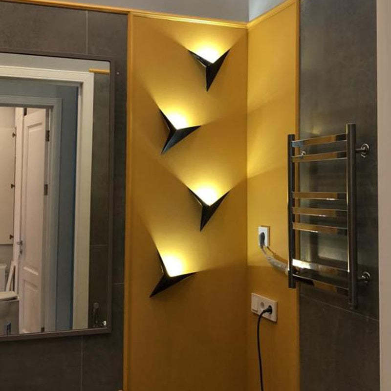 Meri Nowoczesne kinkiety LED do sypialni, Trójkątne