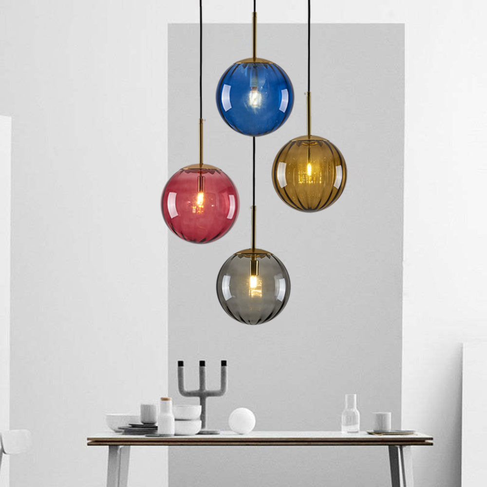 Lampa wisząca Elsyn, szklana kula, nowoczesna