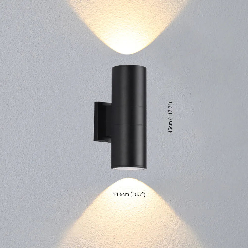 Lampa ścienna Kirema minimalistyczna, dwugłowicowa, zewnętrzna