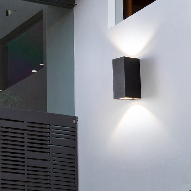 Koraq Minimalistyczna Kwadratowa Lampa Zewnętrzna Ścienna, Czarna
